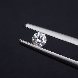 Diament laboratoryjny 0.07 ct barwa E czystość VVS2 szlif Brilliant