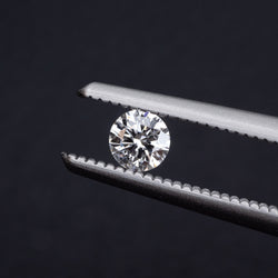 Diament laboratoryjny 0.1 ct barwa E czystość VVS2 szlif Brilliant