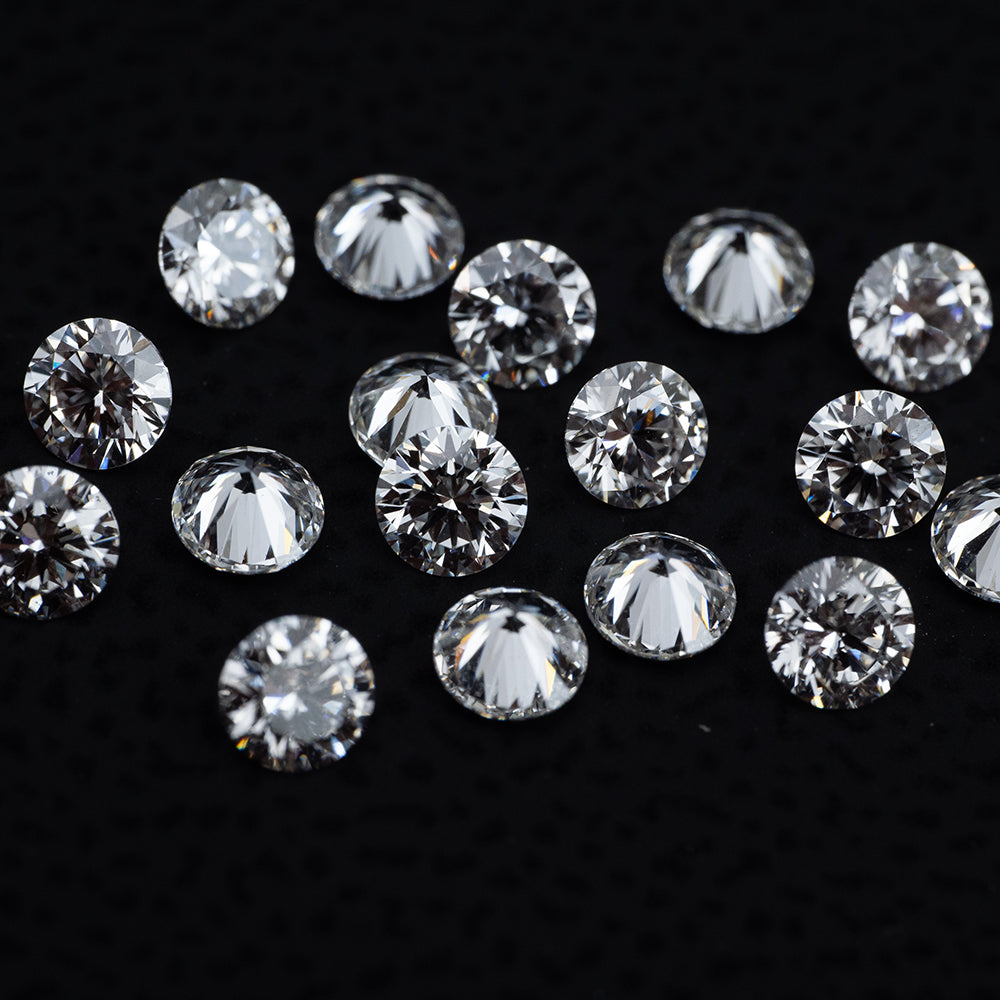 Diament 0.2 ct na prezent walentynkowy lub urodzinowy w pudełku